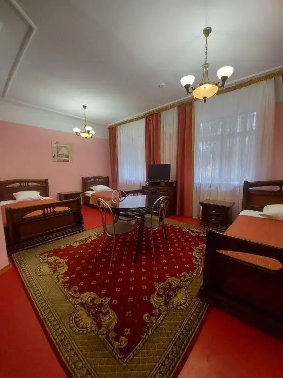 ГОРНОЛЫЖНЫЙ КОМПЛЕКС ЯН