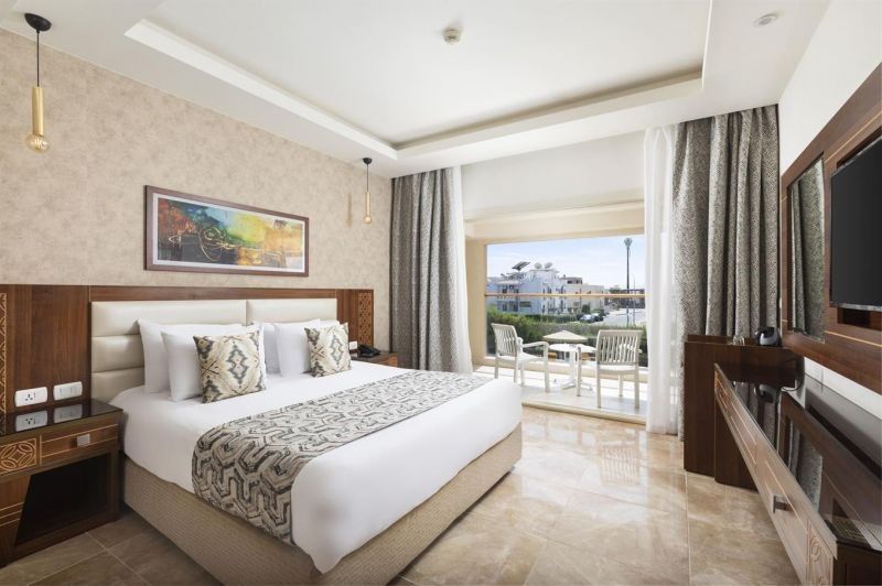 2 bedrooms family garden view