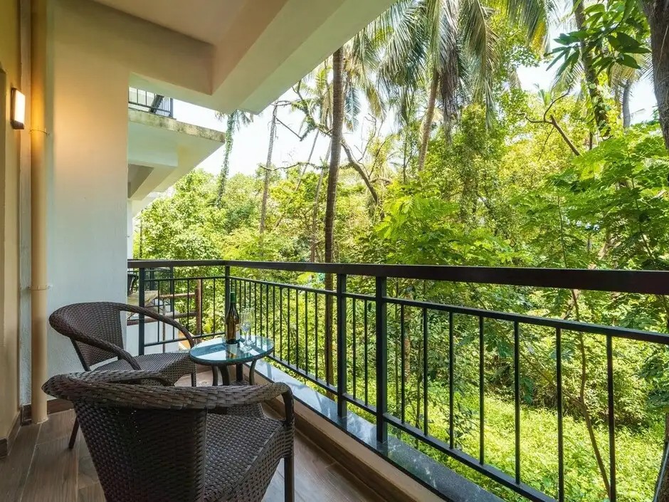 EVOKE PREMIUM CANDOLIM