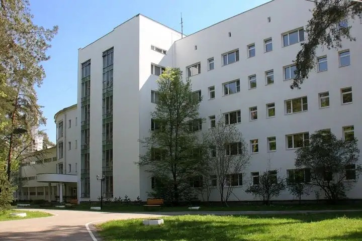 СОСНЫ ЖУКОВКА