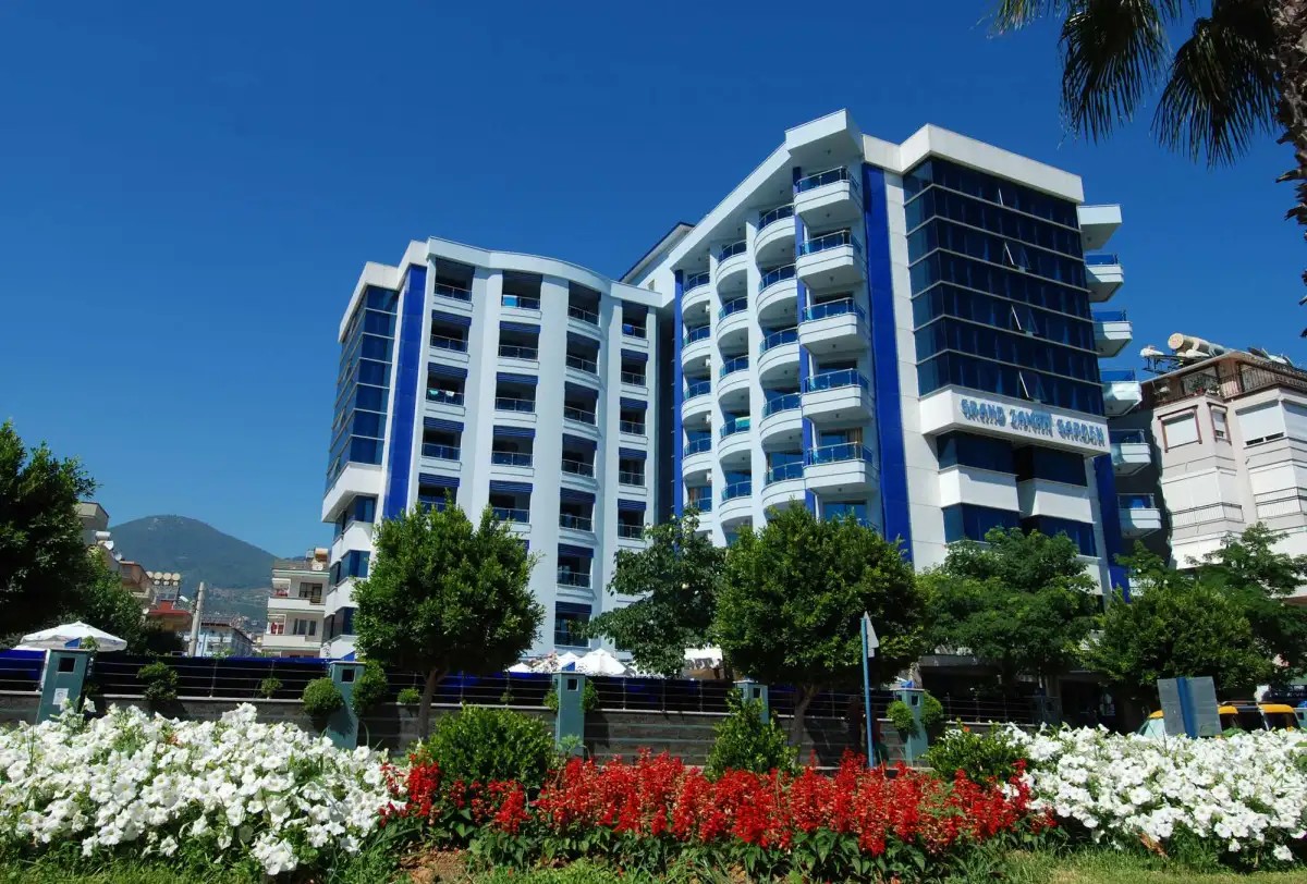 GRAND ZAMAN GARDEN
