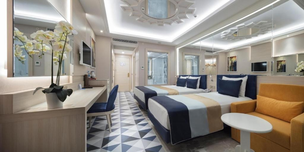 GRANADA LUXURY BEACH HOTEL