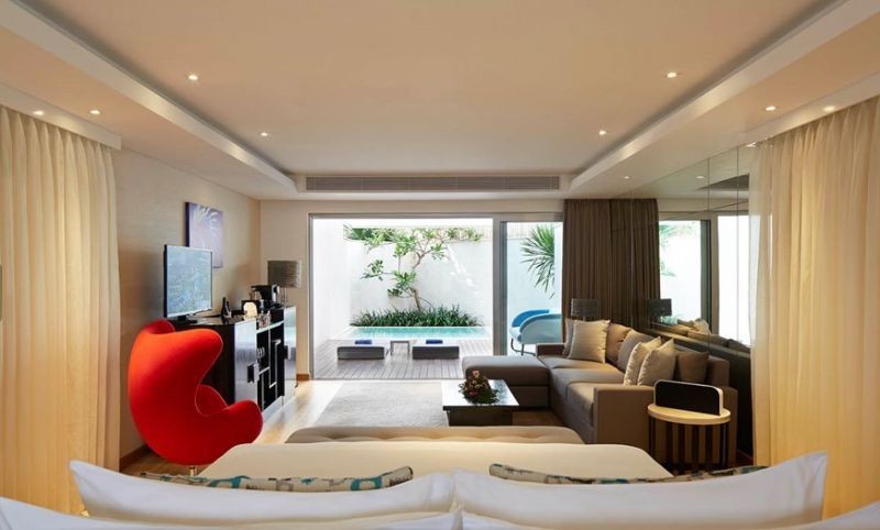 deluxe suite plunge pool