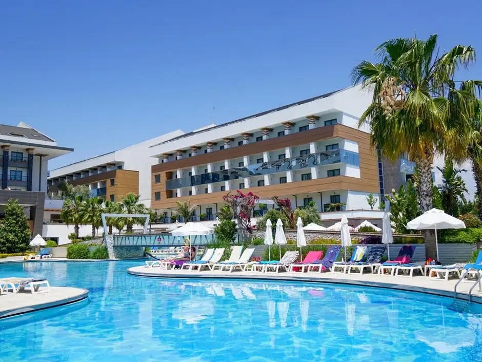 TERRACE ELITE RESORT