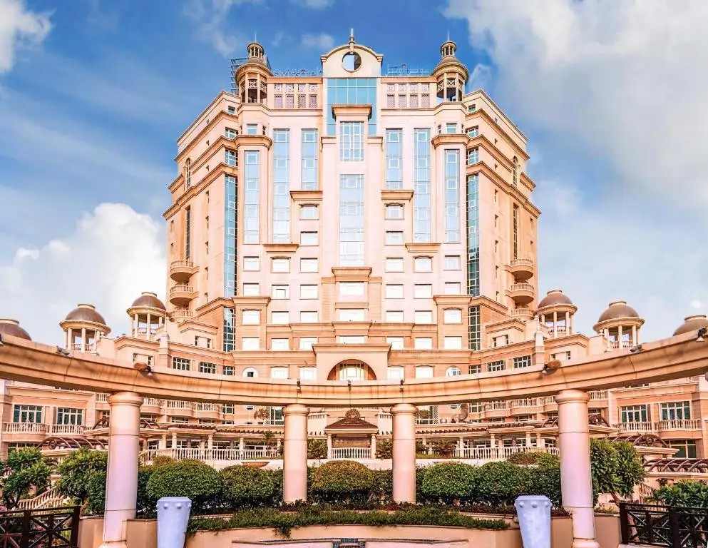 SWISSOTEL AL MUROOJ DUBAI (EX. RODA AL MUROOJ)