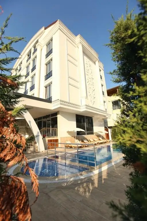 LA PORTE HOTEL