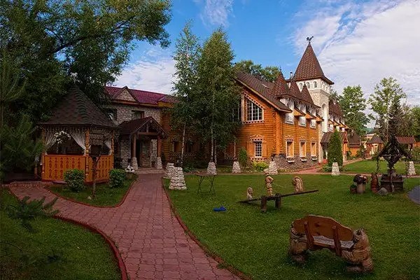 ЦАРСКАЯ ДЕРЕВНЯ