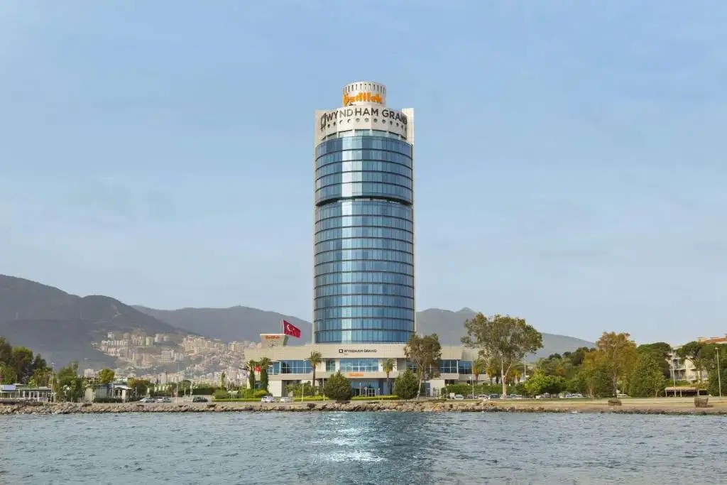 WYNDHAM GRAND IZMIR OZDILEK