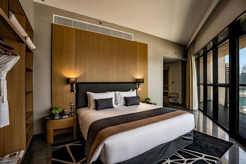 executive suite with balcony