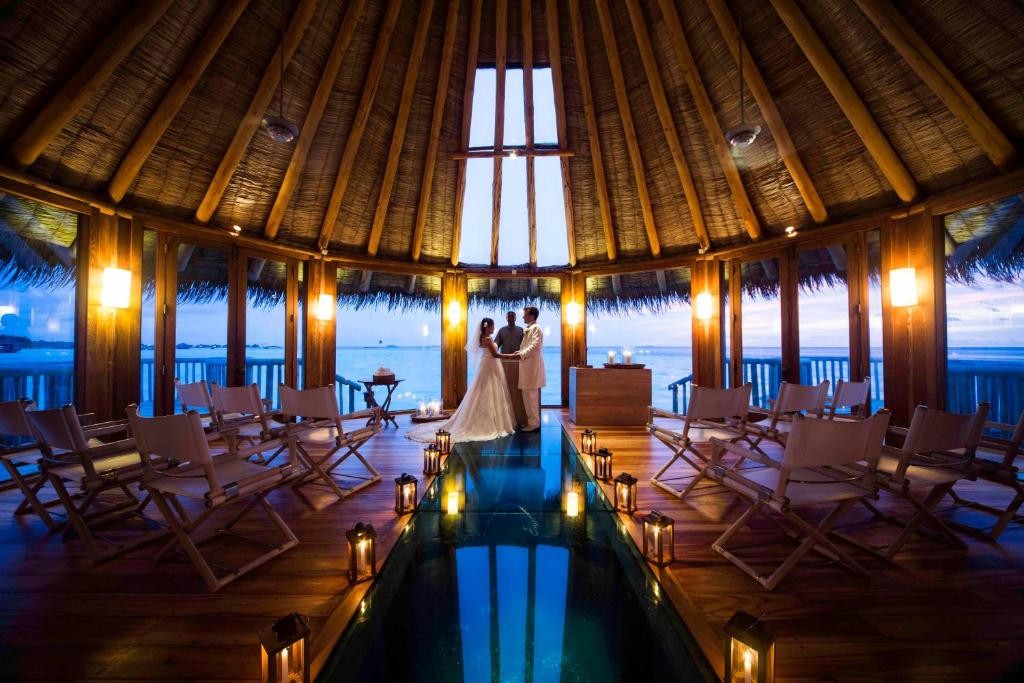 GILI LANKANFUSHI