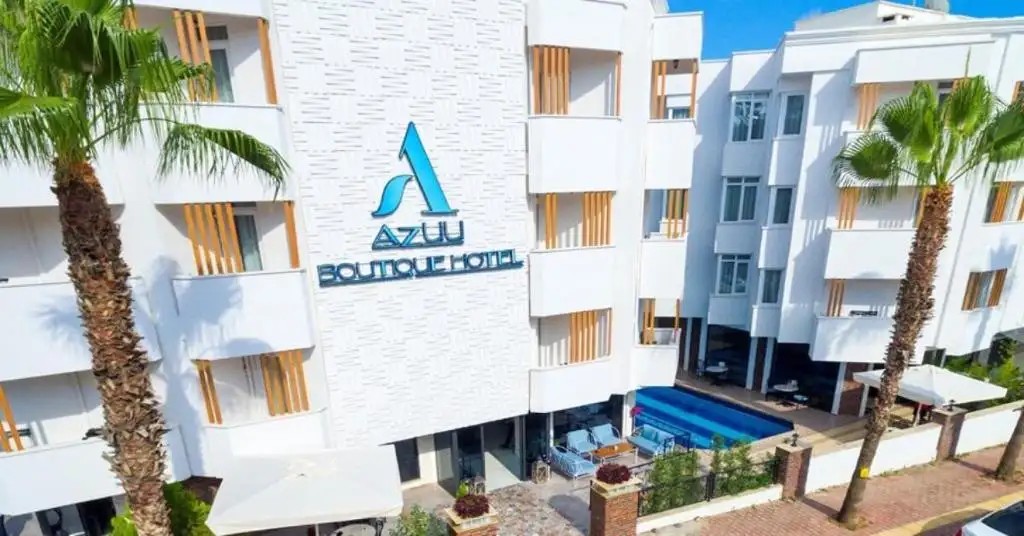 AZUU BOUTIQUE (EX. WHITE BOUTIQUE)