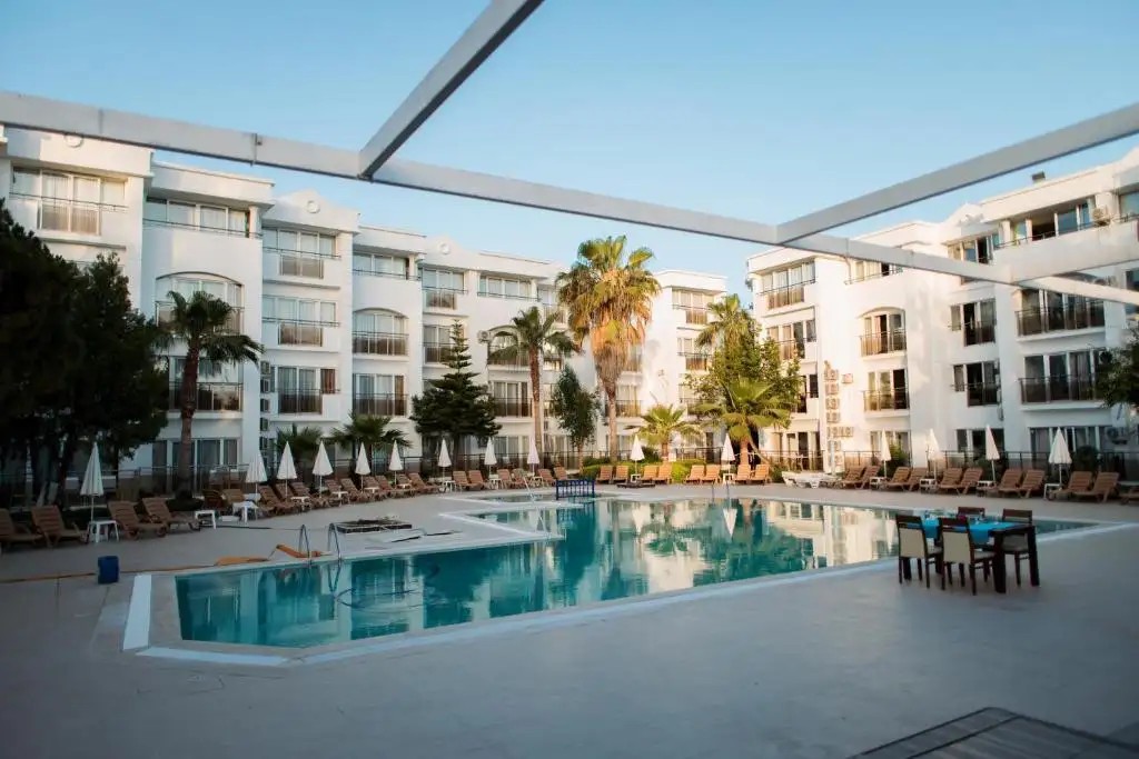 CLUB GOLF HOTEL (EX. LUCA BEACH, MAYA WORLD GOLF)