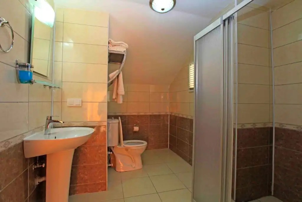 SUNLIGHT GARDEN HOTEL