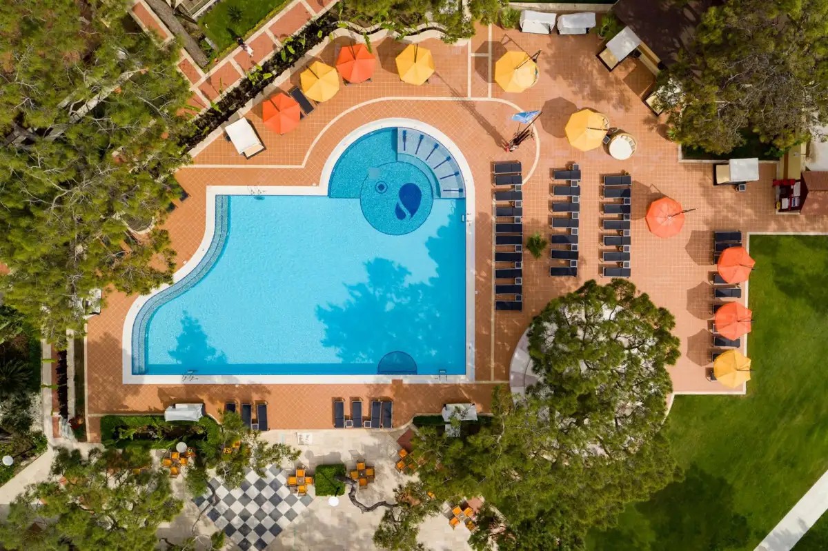 ROBINSON CAMYUVA ADULTS ONLY