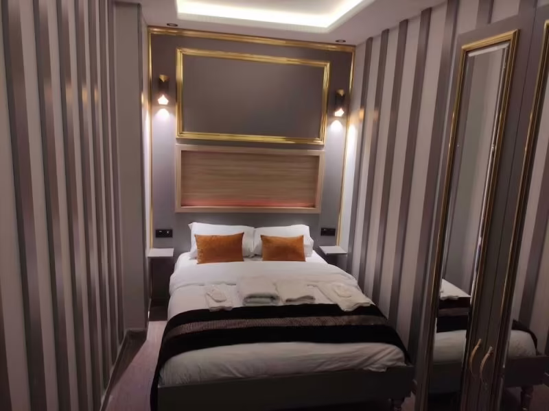 TAKSIM LARISSA HOTEL