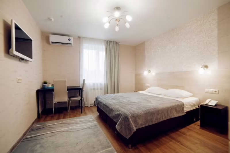 OST-ROFF HOTEL