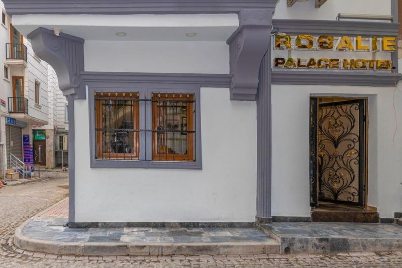 ROSALIE PALACE BOUTIQUE