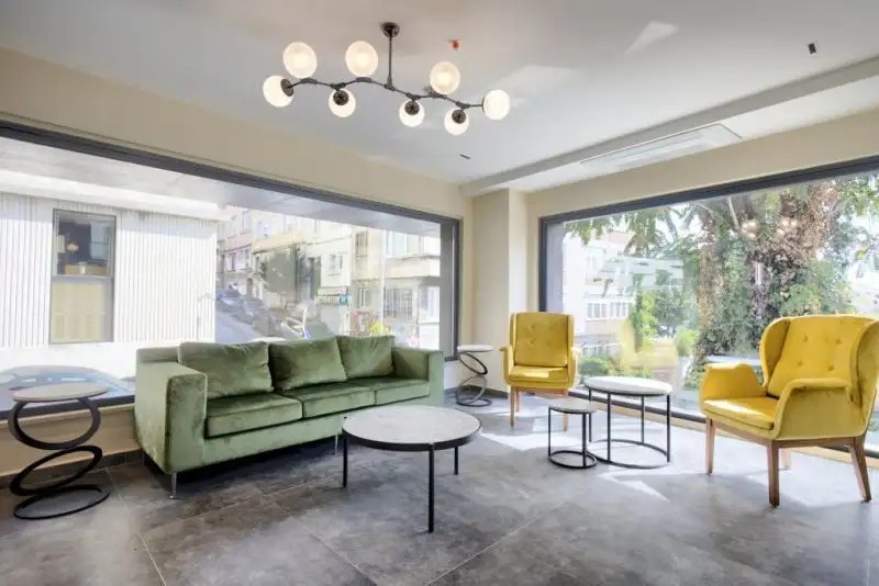 FRAGMENTS HOTEL