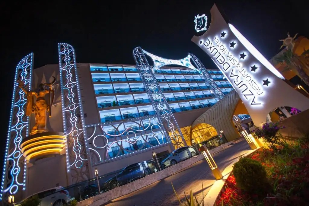 AZURA DELUXE RESORT & SPA