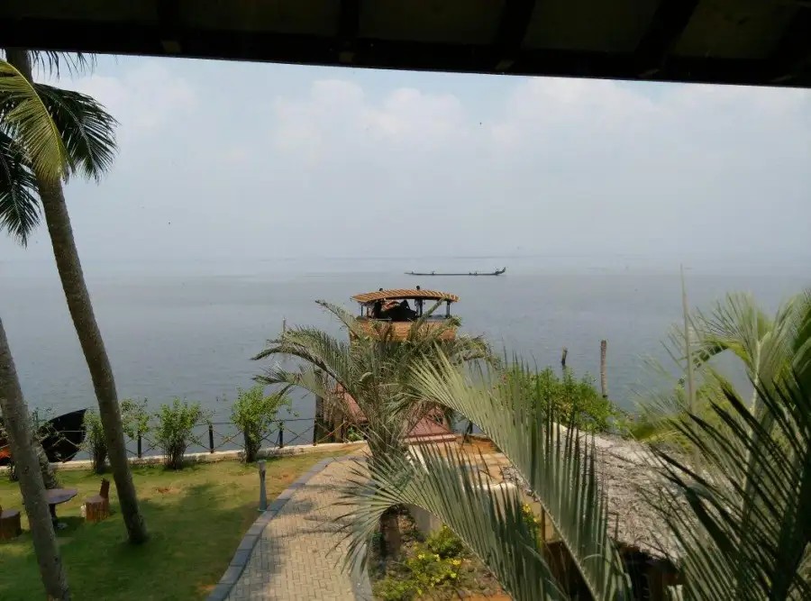 THE ZURI KUMARAKOM KERALA RESORT & SPA