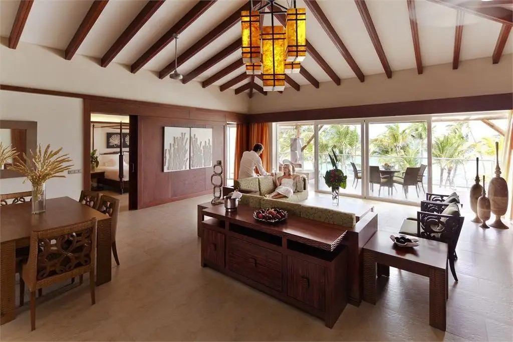 PREMIUM LEVEL AT BAVARO PALACE (EX. CLUB PREMIUM DELUXE BARCELO BAVARO PALACE)