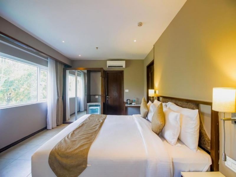 deluxe without balcony