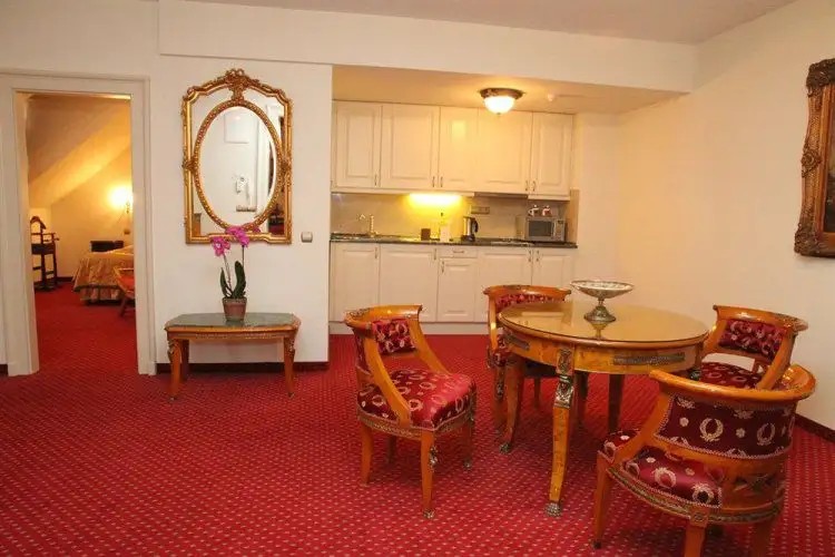 ST. GEORGE RESIDENCE