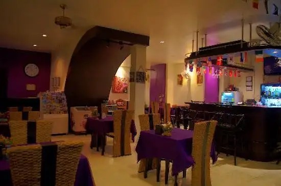 KATA BEACH CENTER