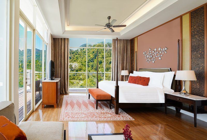 grand corner duchess sea view