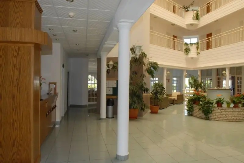 MAISTRALI PROTARAS APART