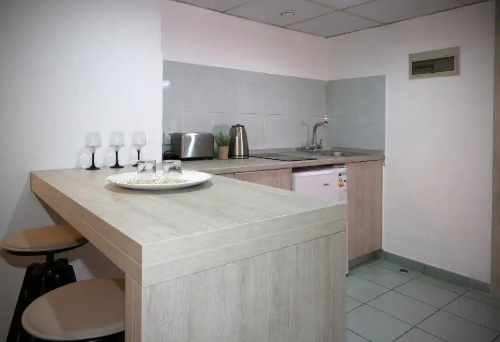 PIER BEACH HOTEL APARTMEN