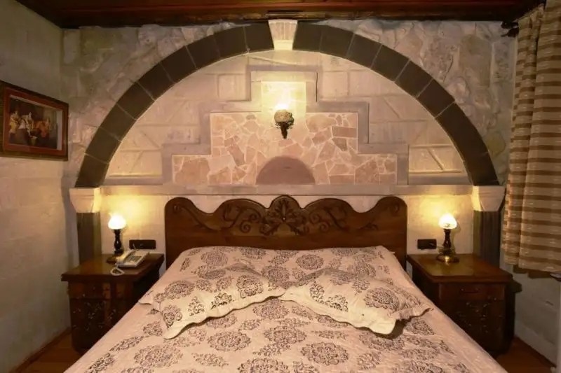 ALATURCA HOUSE