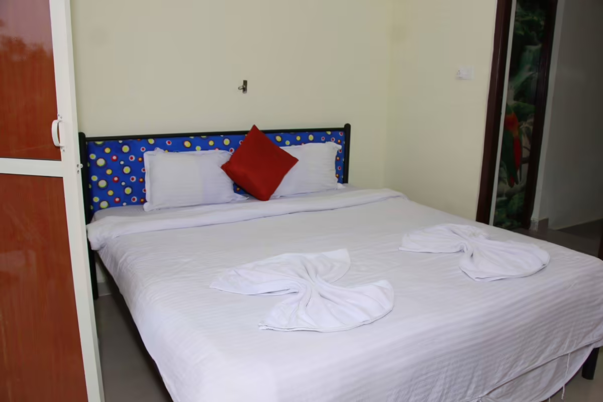 EDEM GARDEN HOTEL (SMALL WILLE)