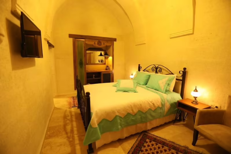 HANCI CAVE HOTEL