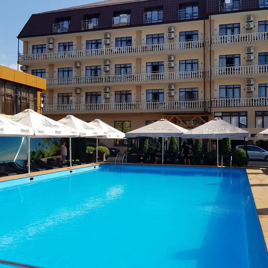 GOLDEN RESORT (ГОЛДЕН РЕЗОРТ)