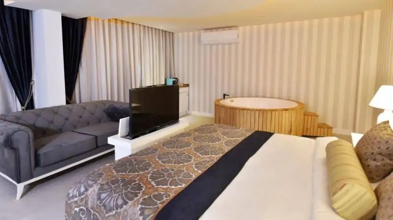 SALONIKA SUITES