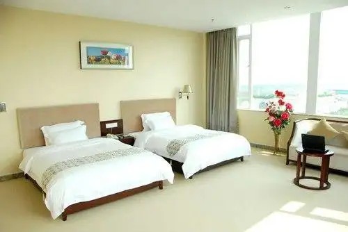 YING GE HAI HOLIDAY