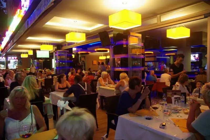 DELFINO BOUTIQUE APART HOTEL