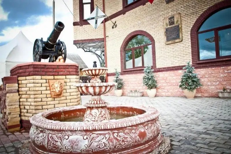 ПЕТРОВСКИЙ ДВОРИК ВОЗДВИЖЕНСКОЕ