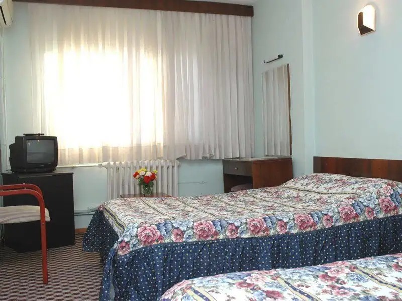 AVLONYA HOTEL