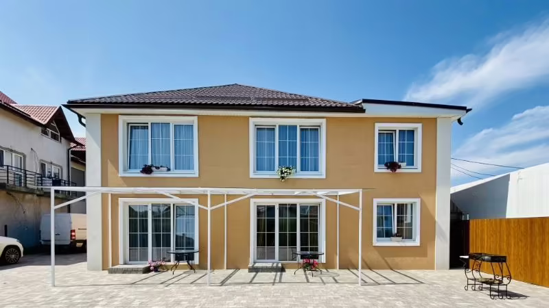 VILLA LEO (APARTMARI)