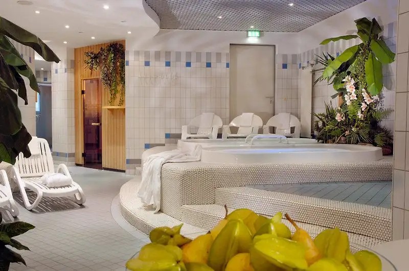 WYNDHAM GARDEN DRESDEN (EX. RAMADA DRESDEN)