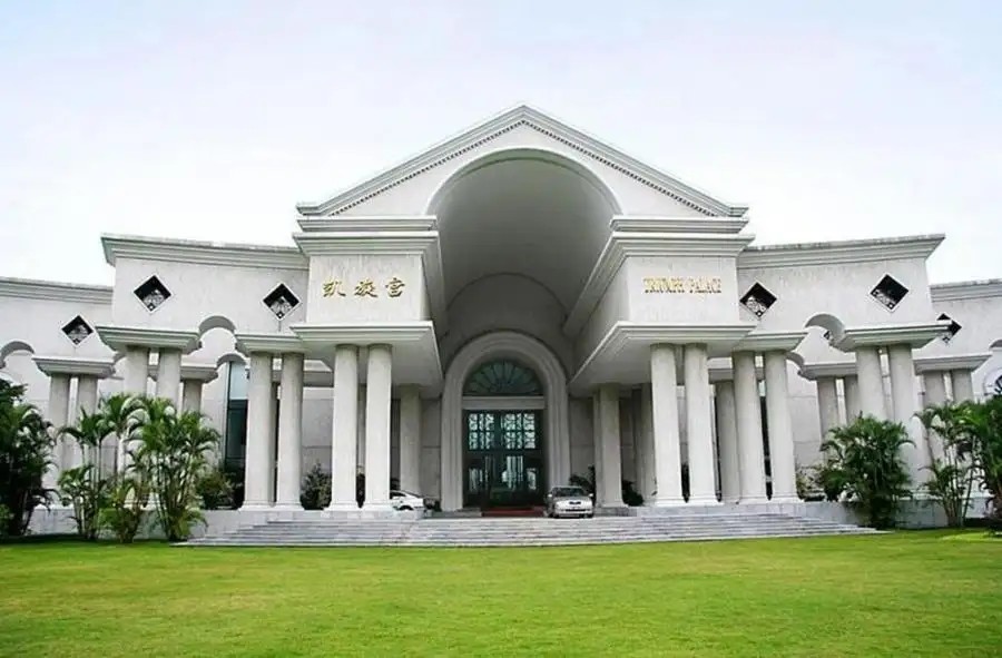ORIENTAL RESORT