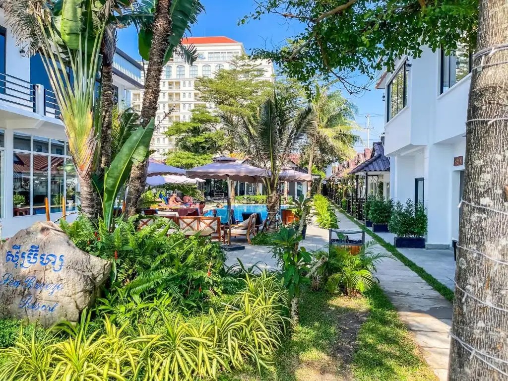 SEA BREEZE RESORT
