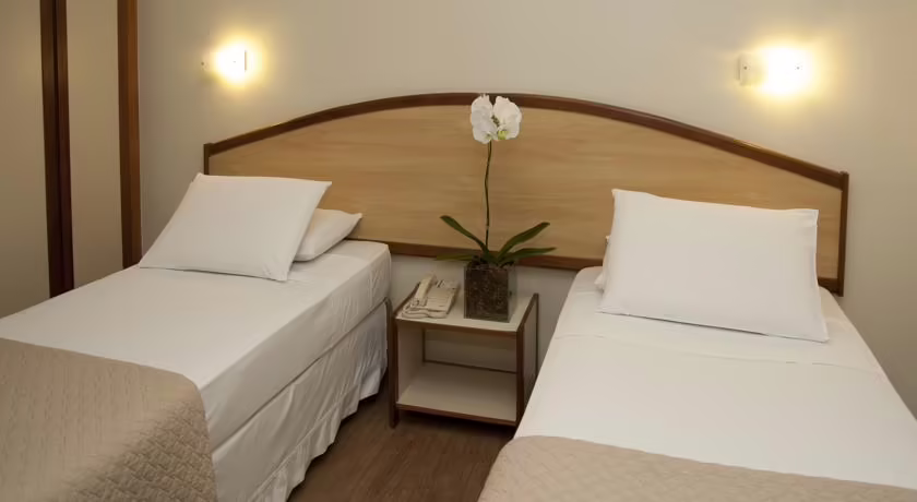 MAX SAVASSI APART SERVICE