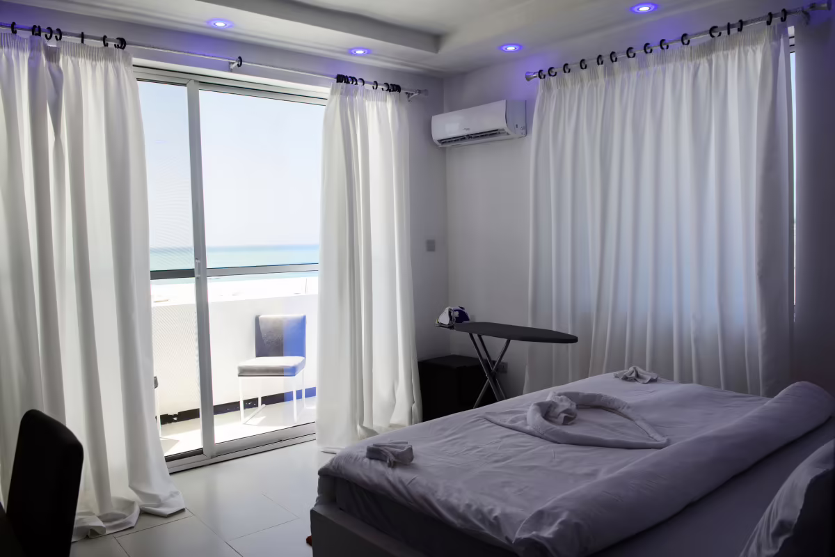 SUN SEA BAR