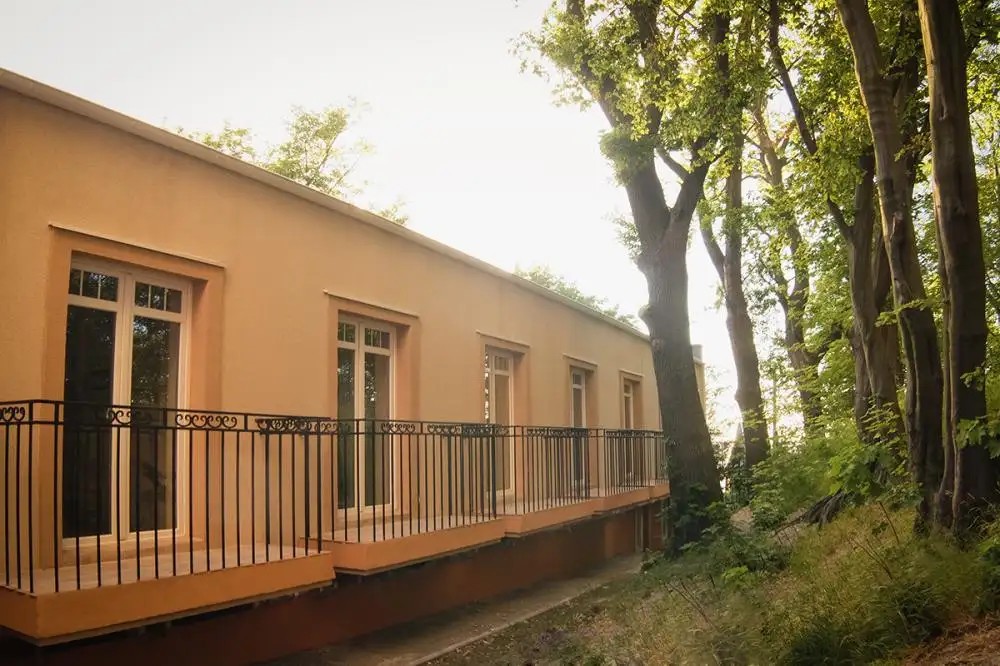 КРУИЗ ПИОНЕРСКИЙ