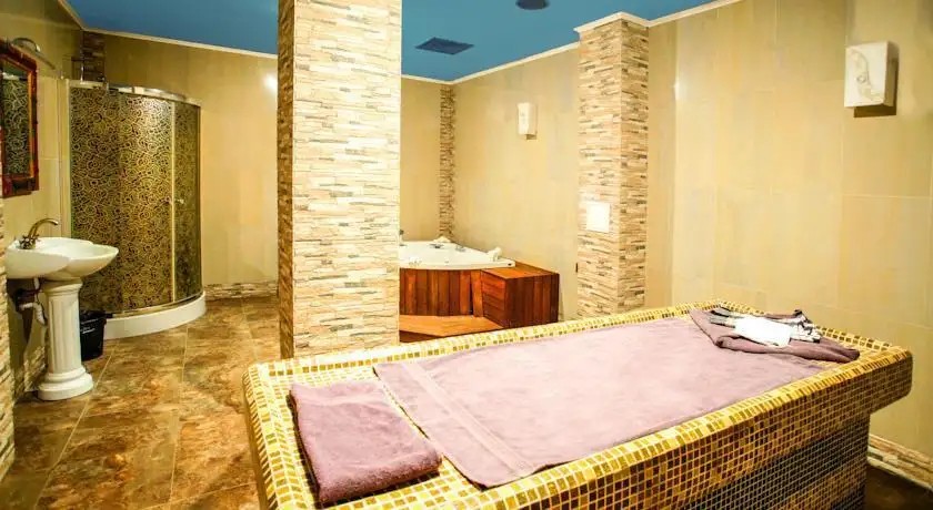 SPA HOTEL SELECT