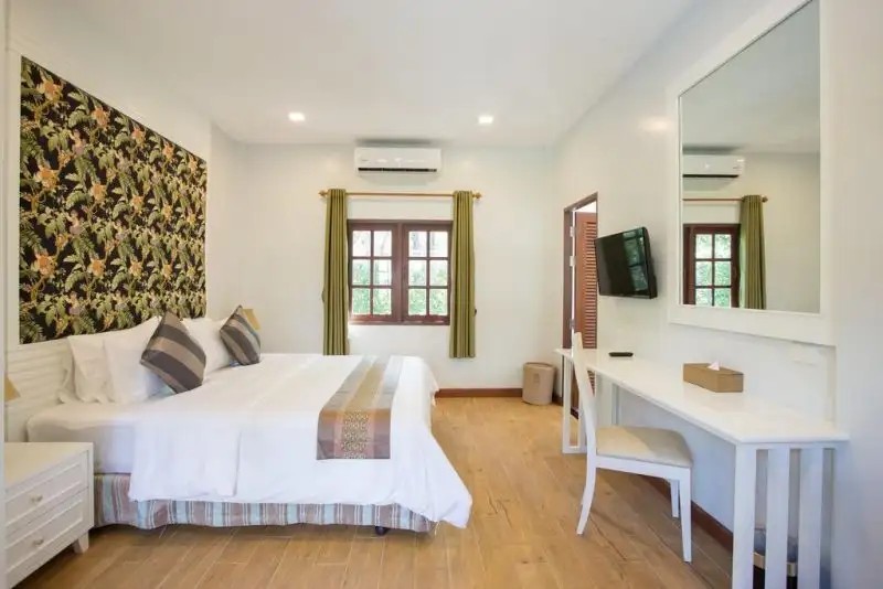 ALISEA POOL VILLAS