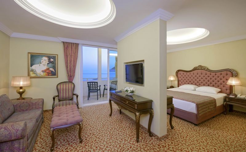 luxury suite